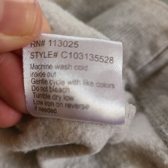 Messy Bun Just Chillin Fall Gray Crewneck Sweatshirt Women's Size Small - Picture 6 of 8